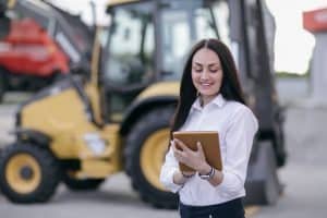 Otimize custos com políticas de uso de veículos eficientes